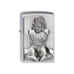 Ziebtuvelis-Zippo-Bondage-Girl-Emblem.webp