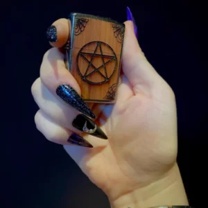 Zippo Välgumihkel Witch's Flame Wooden Pentacle Suzy Berhow