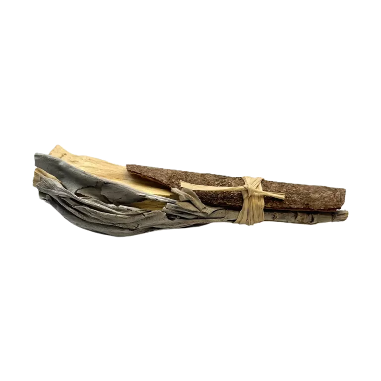 Palo Santo pulk, valge salvei ja kaneel looduslikus kimbus, pikkus umbes 10 cm ja kaalub ligikaudu 30 g